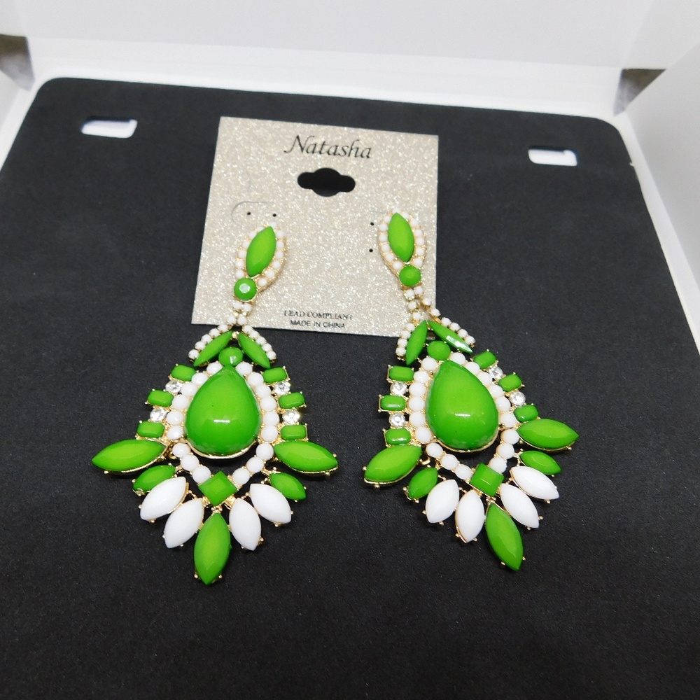 Natasha Green/White/Gold Tone Statement Earrings Lightweight pierced New on card